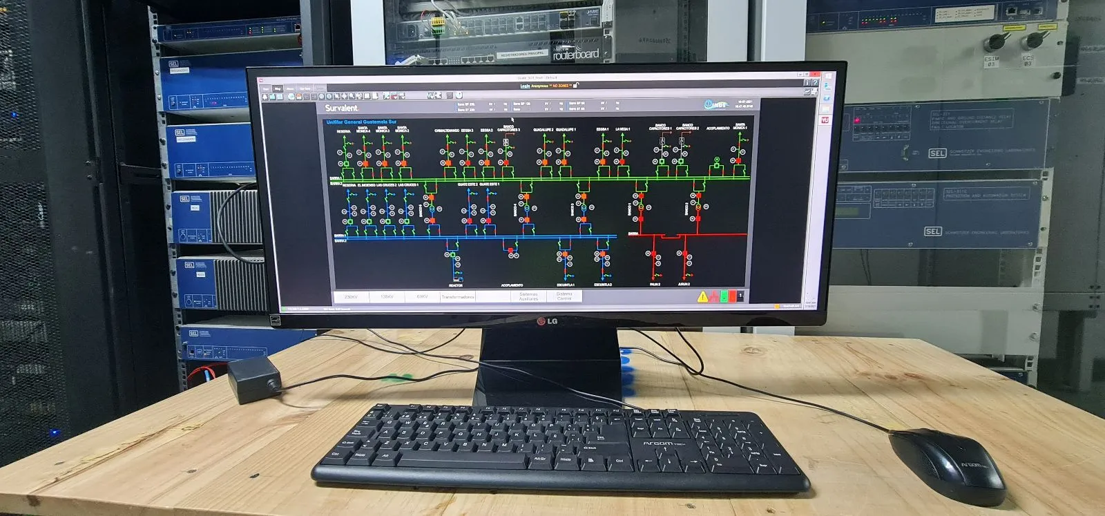 Hyperscale data centers with redundant BMS logic